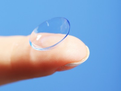Types of contact lenses and how to care for them properly