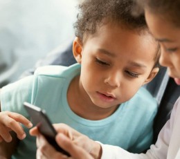 Myopia in children and electronic devices