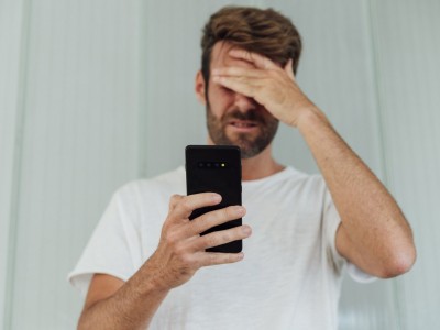 Cómo prevenir y tratar la sequedad ocular en un mundo digital